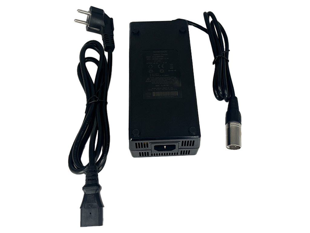 Ebike lader voor Gazelle, Kalkhoff, Releigh, Rixe, Univega impulse – BSC4202000- 998300000 – 998300700 – 4-pins XLR Ebike lader voor Gazelle, Kalkhoff, Releigh, Rixe, Univega impulse – BSC4202000- 998300000 – 998300700 – 4-pins XLR - Afbeelding 5